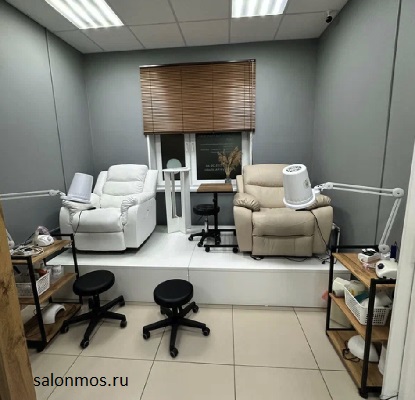 Студия маникюра и педикюра в Екатеринбурге